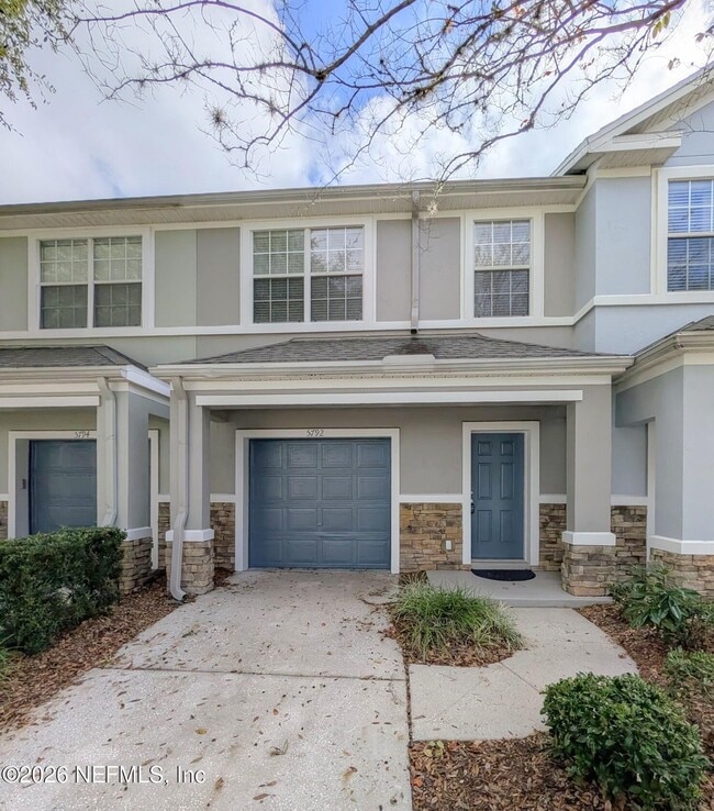 Building Photo - 5792 Sandstone Way