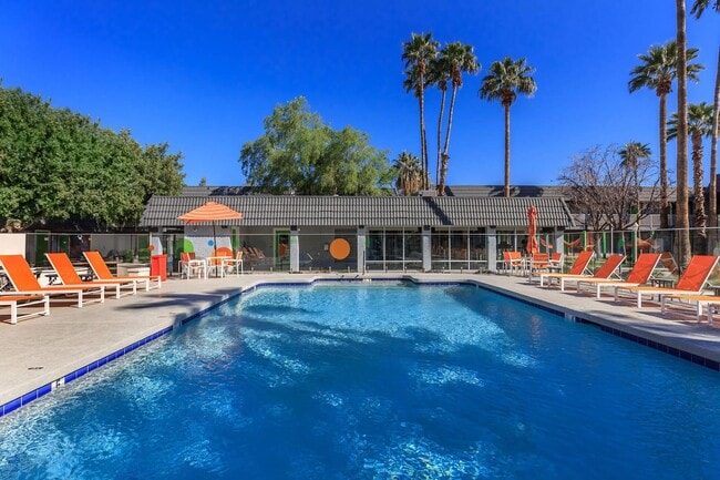 Studio 710 Apartments - Studio 710 Apartments