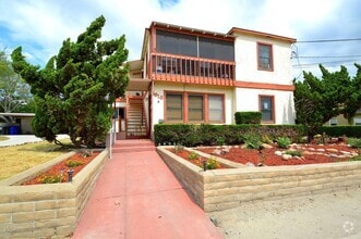 Building Photo - 1918 Carmelina Dr.