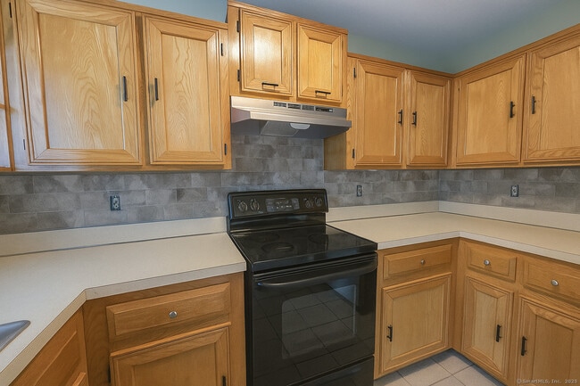 Foto del edificio - 27 Crows Nest Ln
