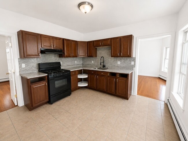 Photo - 118 Vernal St Apartment
