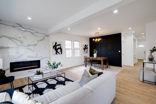 Building Photo - 725 4th St