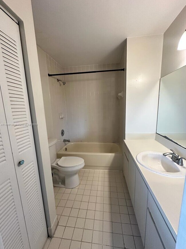 Building Photo - 3375 W 76th St