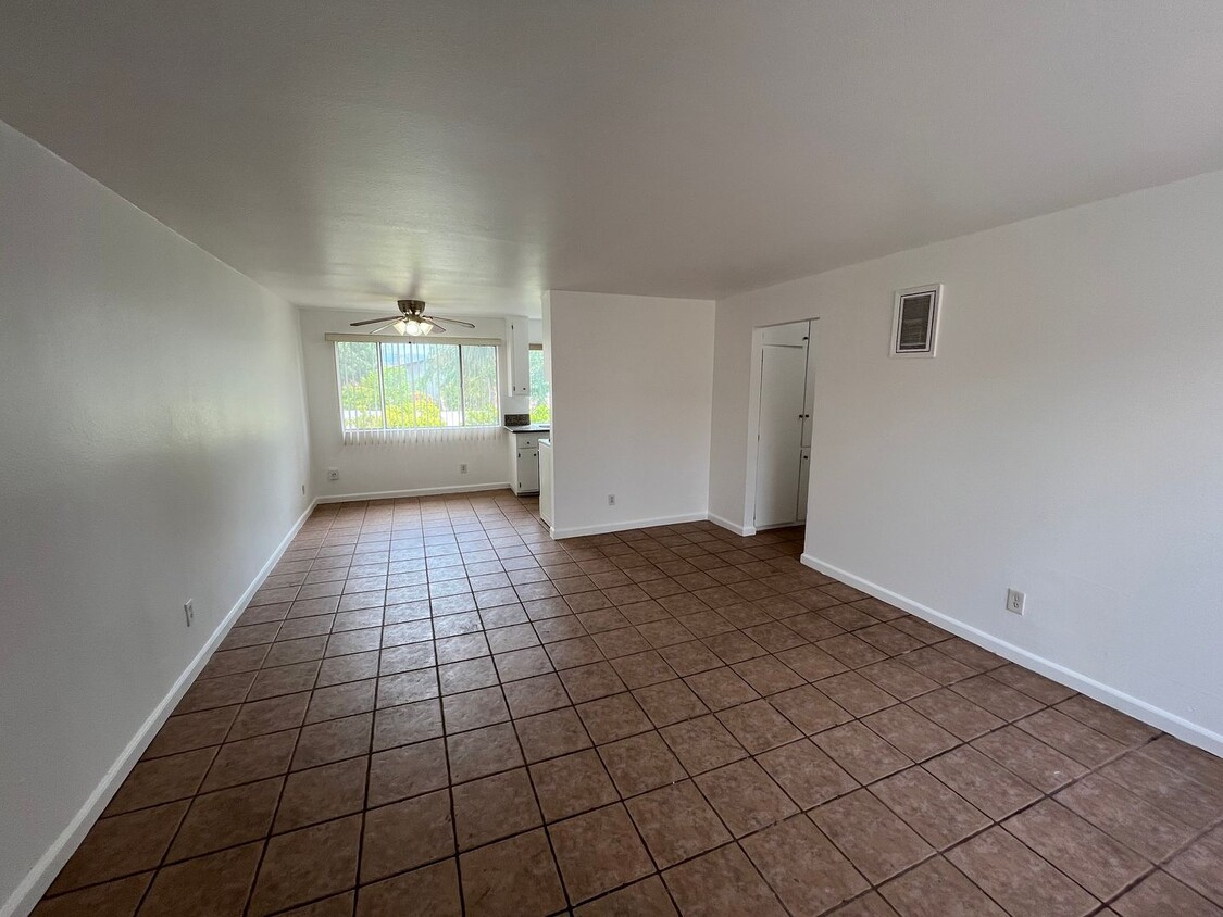 Foto principal - 11751 Hart St