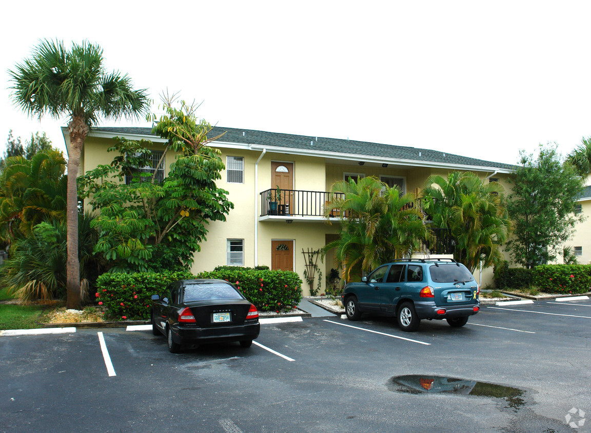 Building Photo - Spruce Ridge Apartments