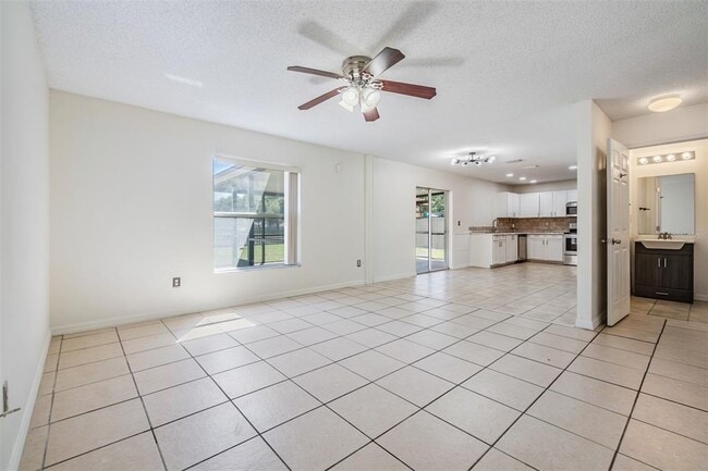 Foto del edificio - 2118 Ashley Lakes Dr