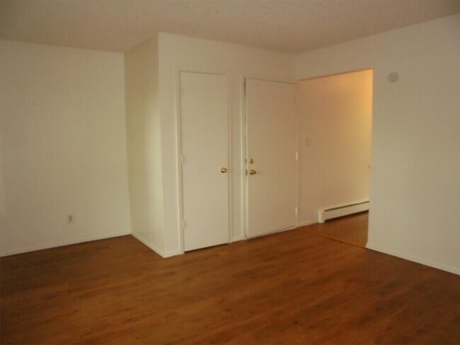 Foto del edificio - 812-832 W 10th St