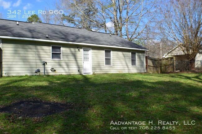 Building Photo - 342 Lee Rd 960