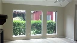 Foto del edificio - 3502 Kentwood Dr
