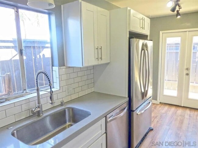 Building Photo - 4567 Kansas St