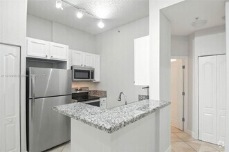 Building Photo - 6001 SW 70th St