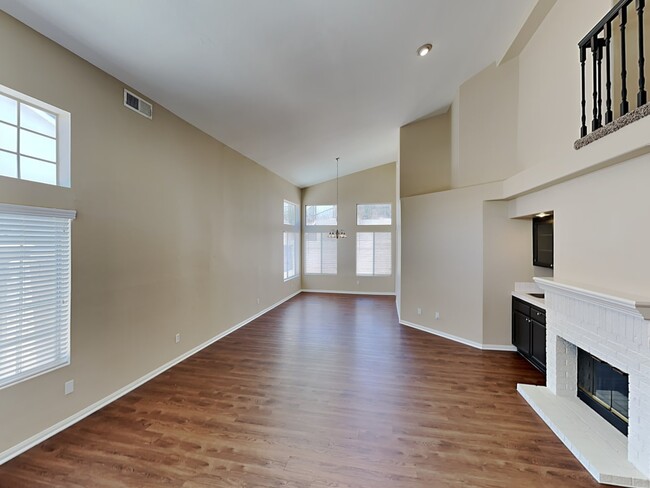 Building Photo - 40175 Buckwood Way