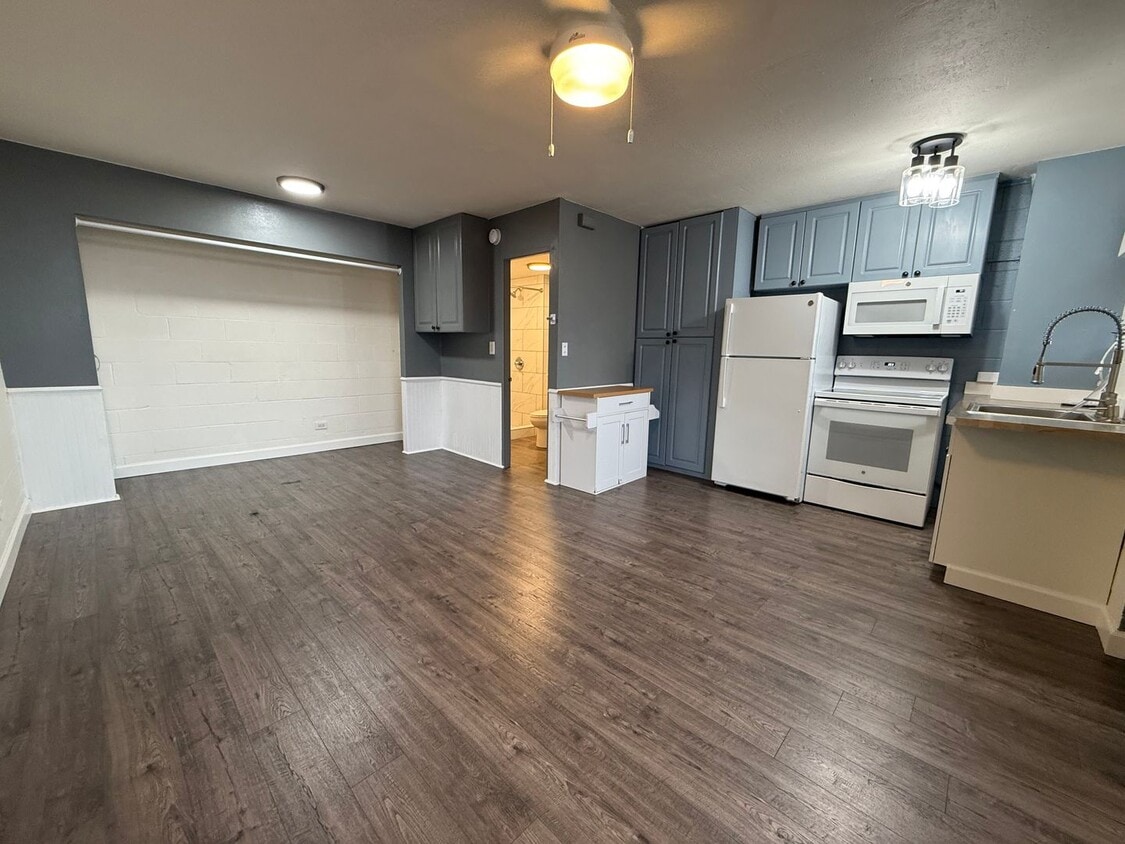 Photo - For Rent - 636 Nalanui St. #303