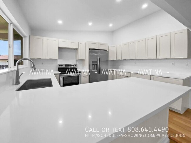 Building Photo - (YouTube Tour!) Terrific Kailua Home - Wal...