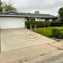 Building Photo - 48 Las Plumas Way