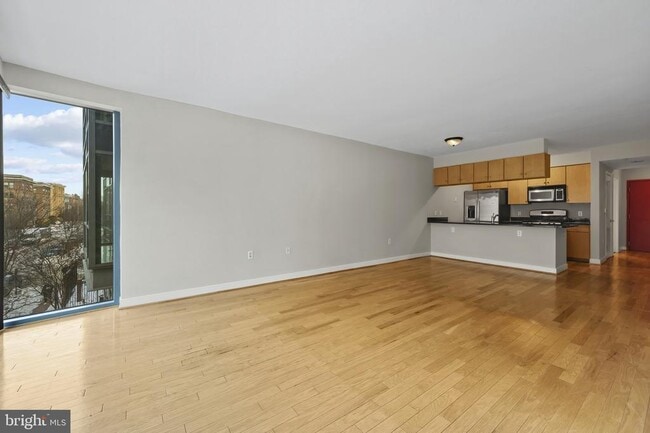 Building Photo - 1117 10th St NW