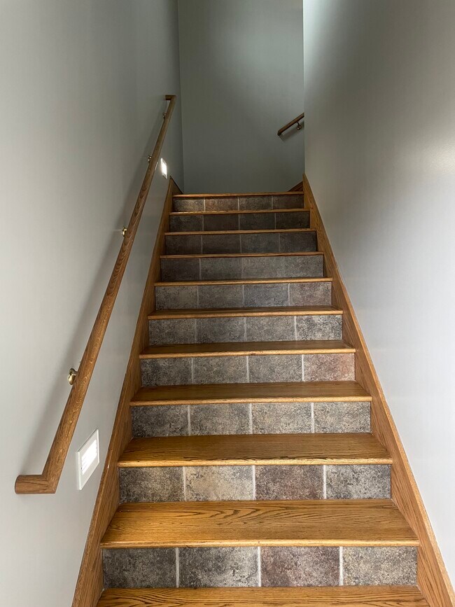 Foto del edificio - 611 W Cherry Ln