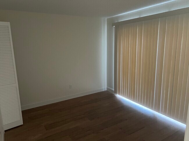 Foto del edificio - 442 Myrtlewood Rd