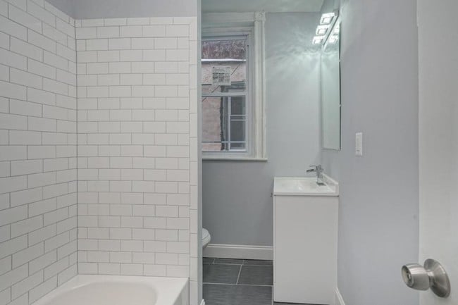 Building Photo - 5847 Willows Ave