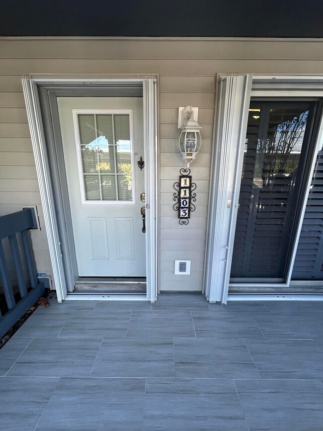 Foto del edificio - 1585 NE Beacon Dr