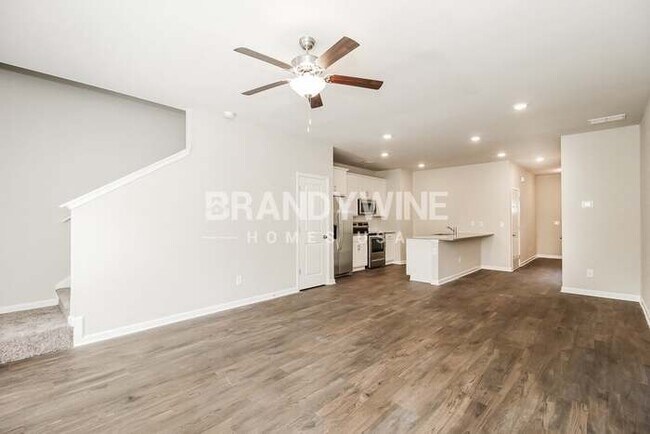 Building Photo - 213 Crestview Wy