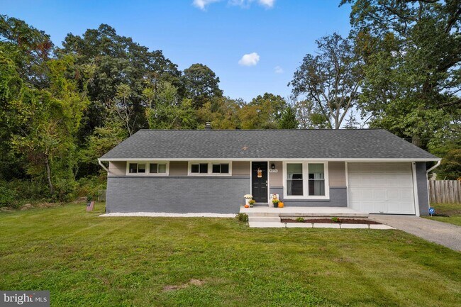 Building Photo - 4570 Mountain Rd