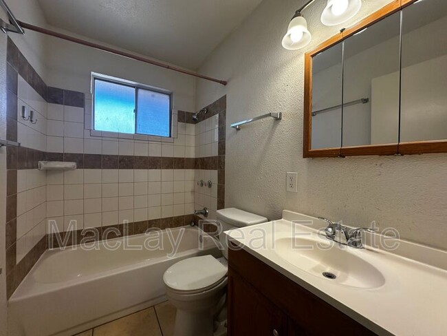 Foto del edificio - 7808 E Heatherbrae Ave