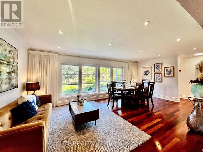Building Photo - 21 Rialto Dr