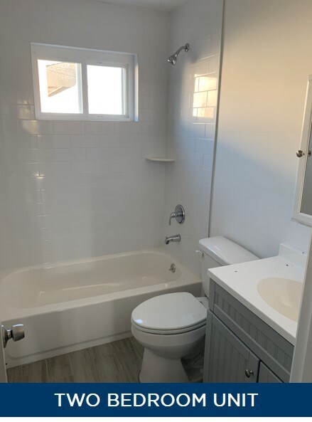 Building Photo - 376 Larkfield Rd