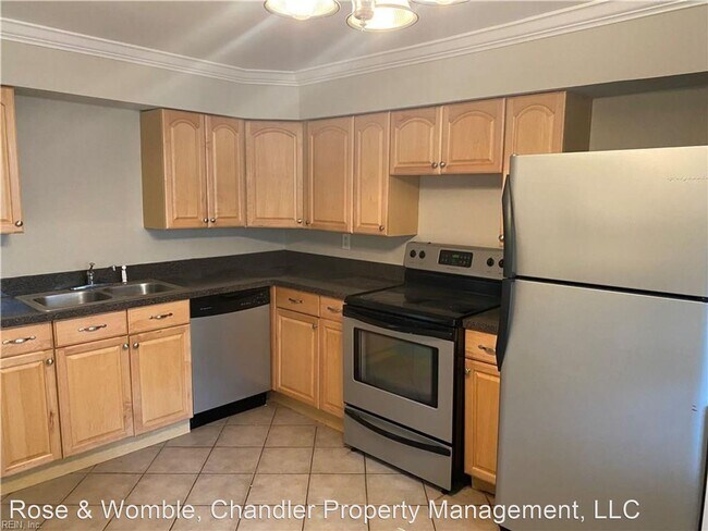 Building Photo - 2 br, 1 bath House - Colonial Place 411 Pe...