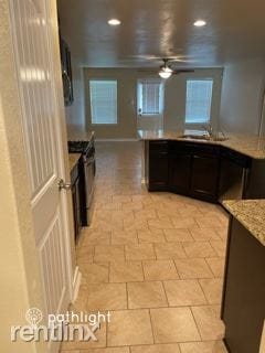 Building Photo - 5 br, 3.5 bath House - 15441 Bobwhite Quai...