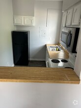 Building Photo - 1330 I St