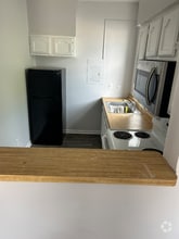 Building Photo - 1330 I St