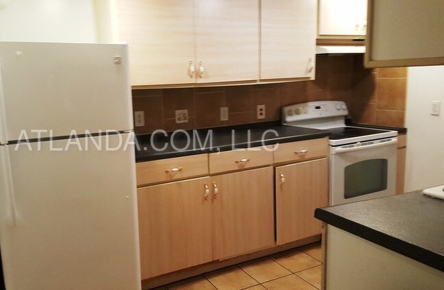 Foto del edificio - 1359 Holly Ln NE