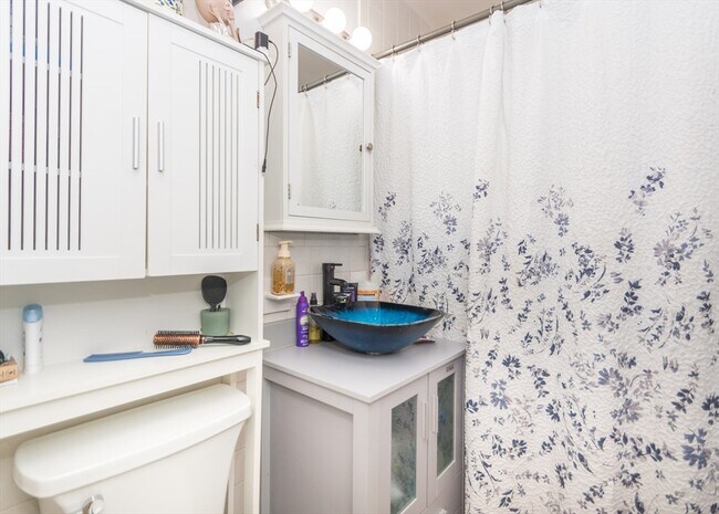 Foto del edificio - 1093 Main St