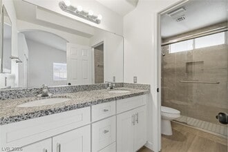 Building Photo - 3869 Birchview Ct