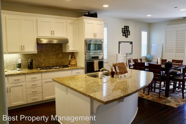 Foto del edificio - 4 br, 3 bath House - 732 Jennifer Street