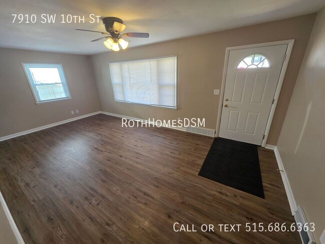 Foto del edificio - 7910 SW 10th St