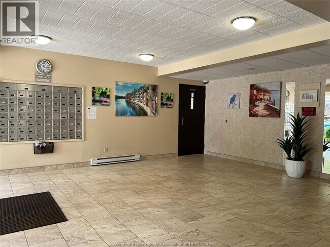 Building Photo - 6563 Thornberry Crescent