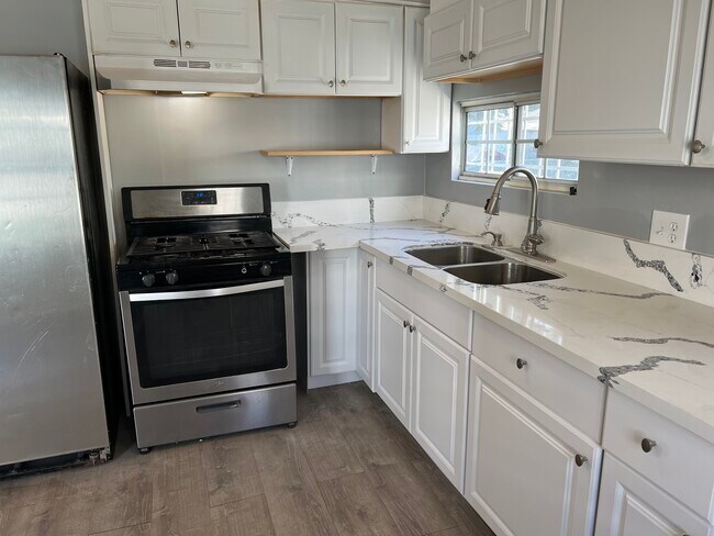 Foto del edificio - 935 E 52nd St