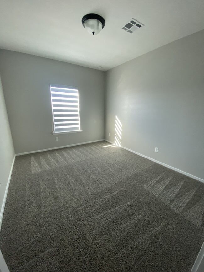 Guest Bedroom - 7797 Enchanted Falcon Ln