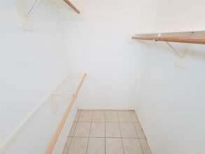 Building Photo - 16006 Hiram Clarke Rd
