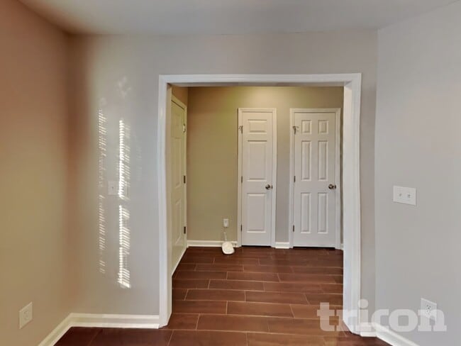 Building Photo - 5405 Advantis Dr