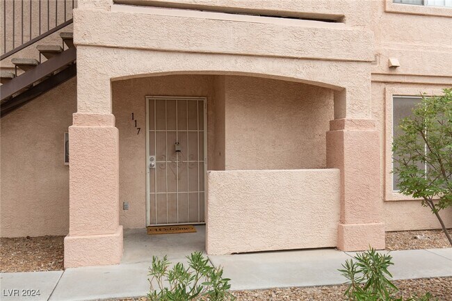 Building Photo - 8450 Alta Dr