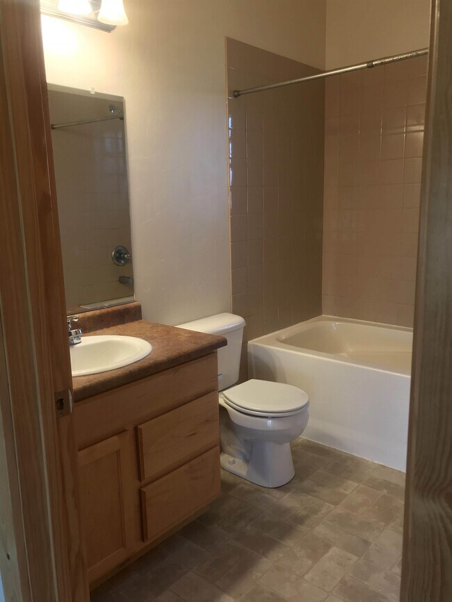 Building Photo - 135 Mulligan