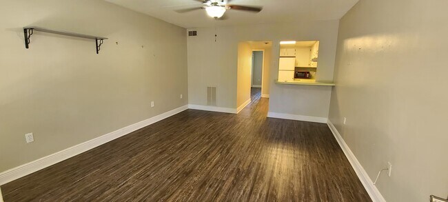 Building Photo - 110 Broward St