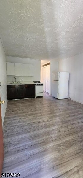 Foto principal - 207 Old Chimney Ridge Rd