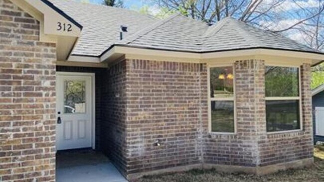 Foto del edificio - 312 W Heron St