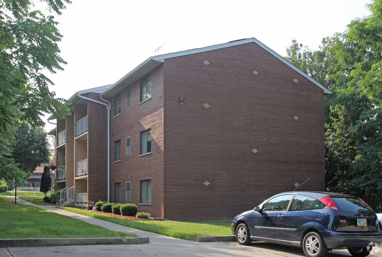 31253143 Glenmore Ave, Cincinnati, OH 45211 Apartments in Cincinnati