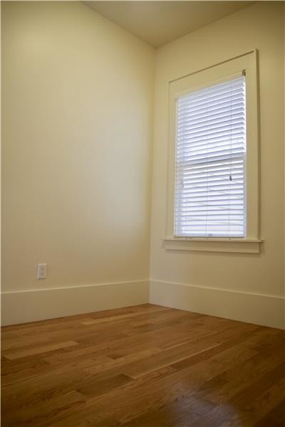 Building Photo - 871 Grove St
